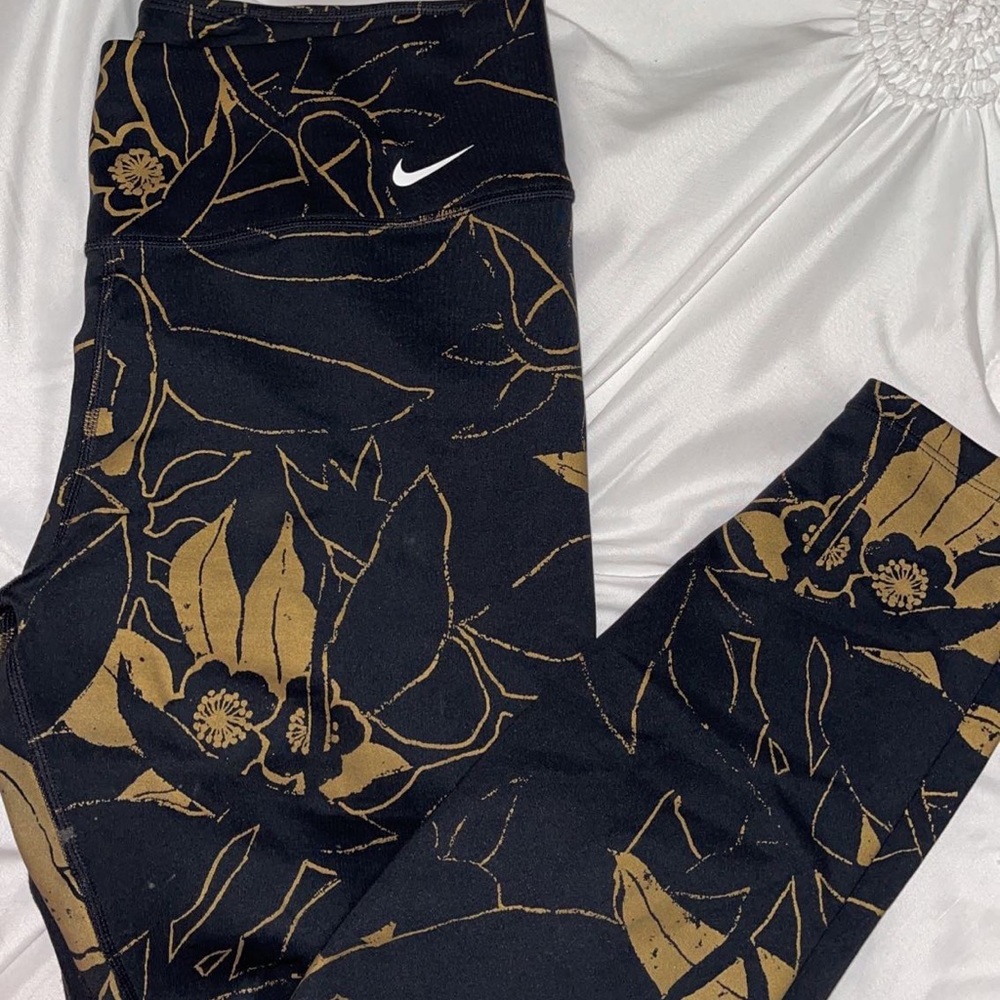 NIKE LEGGINGS